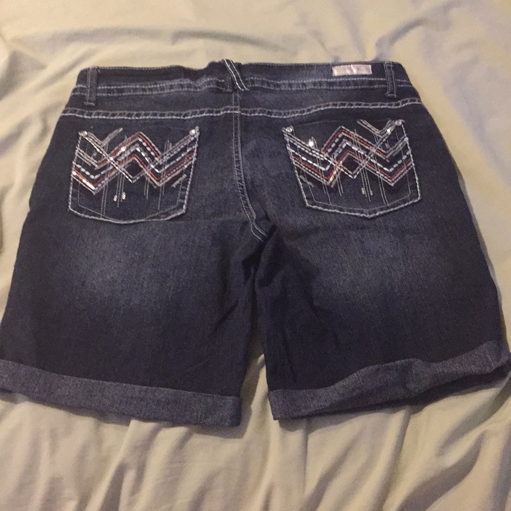 Adorable Ashley low rise denim shorts